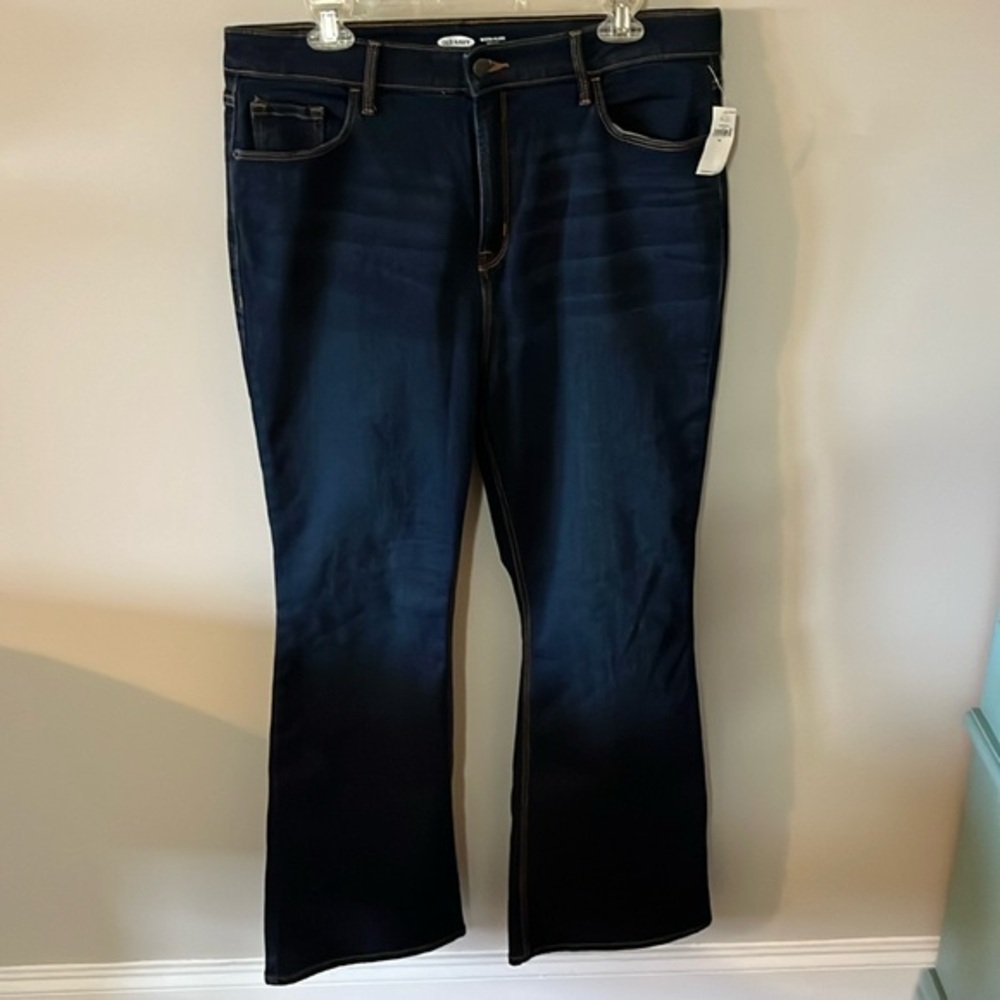 NWT Size 16 Old Navy High Rise Micro Flare Medium-Dark Wash Jeans